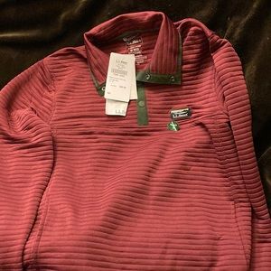 L.L. Bean Airlight Knit Pullover men’s M with pockets. Red Wine. Like-new.